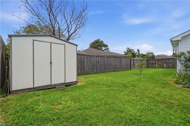 884 Daimler DR, Virginia Beach, VA 23454