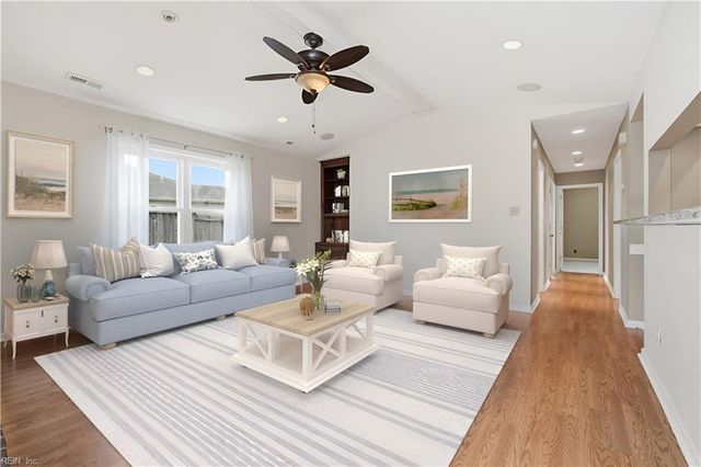 884 Daimler DR, Virginia Beach, VA 23454