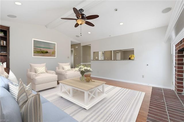 884 Daimler DR, Virginia Beach, VA 23454