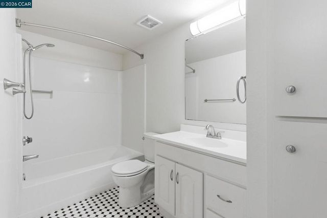 641 Chadwick Ln, Bay Point, CA 94565