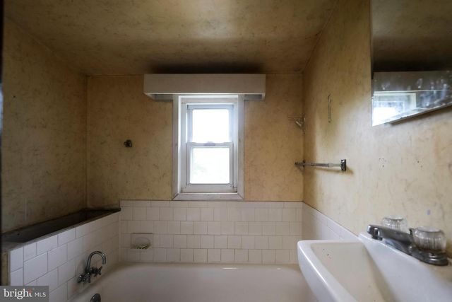 1022 JOH AVE, Baltimore, MD 21229
