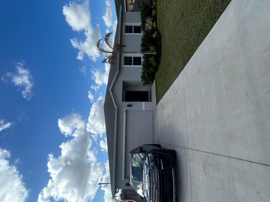 5840 NW Bates, Port St Lucie, FL 34986