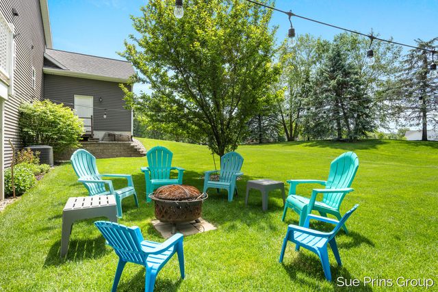 8429 Pinecroft Court, Hudsonville, MI 49426