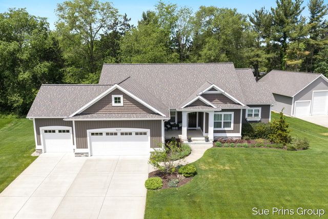 8429 Pinecroft Court, Hudsonville, MI 49426