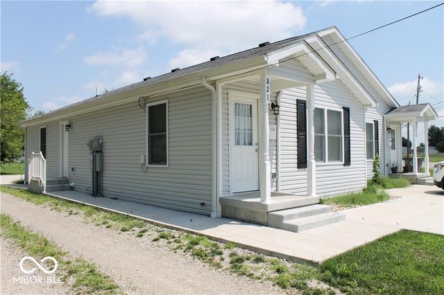 821 E 10th Street, Seymour, IN 47274