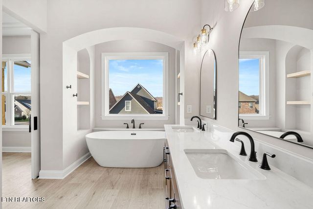 131 E Westcott Overlook, Oak Ridge, TN 37830