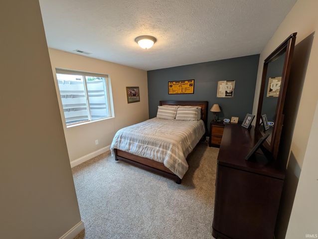 53724 Songbird Way, Bristol, IN 46507