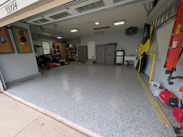 53724 Songbird Way, Bristol, IN 46507