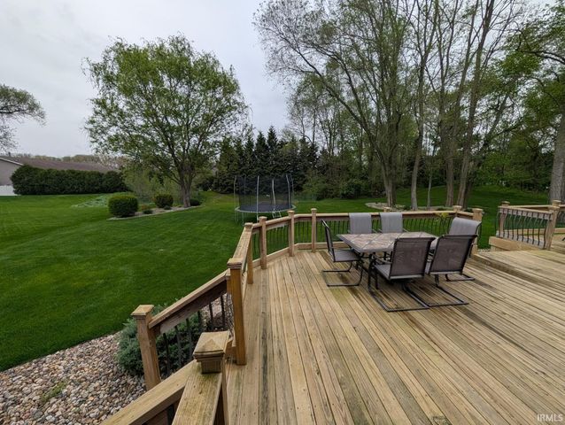 53724 Songbird Way, Bristol, IN 46507