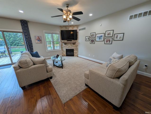 53724 Songbird Way, Bristol, IN 46507