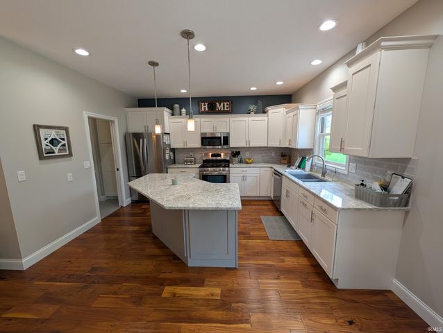 53724 Songbird Way, Bristol, IN 46507