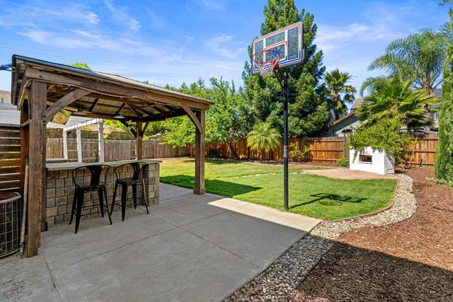 208 Airo Ct, Lincoln, CA 95648