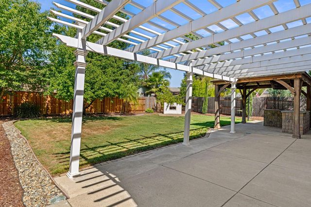 208 Airo Ct, Lincoln, CA 95648