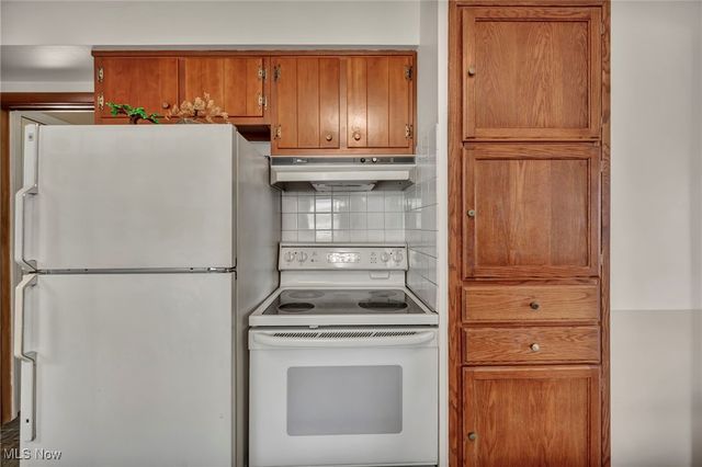 15708 Rowena Avenue, Maple Heights, OH 44137