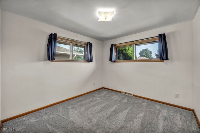 15708 Rowena Avenue, Maple Heights, OH 44137