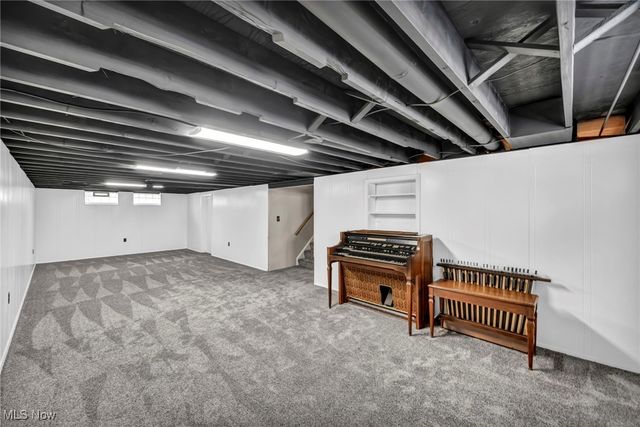 15708 Rowena Avenue, Maple Heights, OH 44137