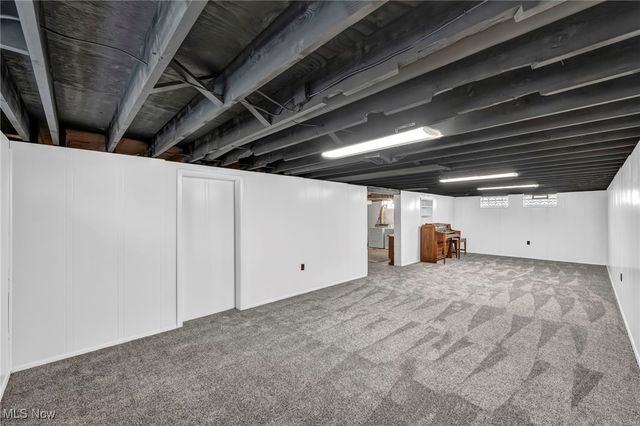 15708 Rowena Avenue, Maple Heights, OH 44137