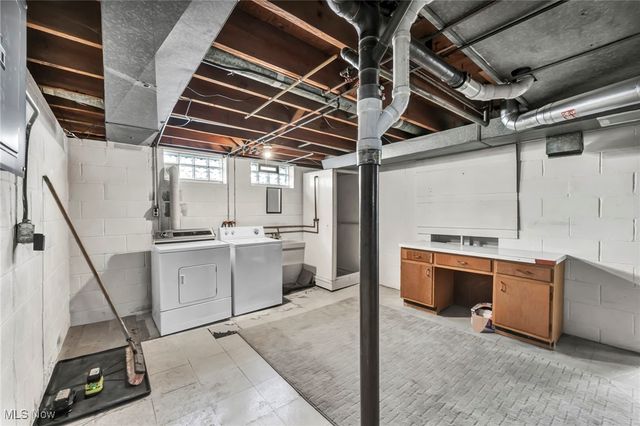 15708 Rowena Avenue, Maple Heights, OH 44137