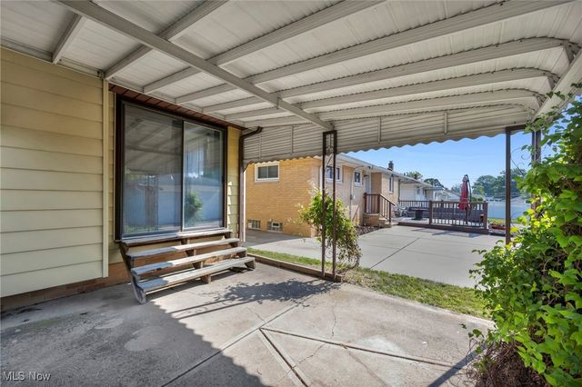 15708 Rowena Avenue, Maple Heights, OH 44137