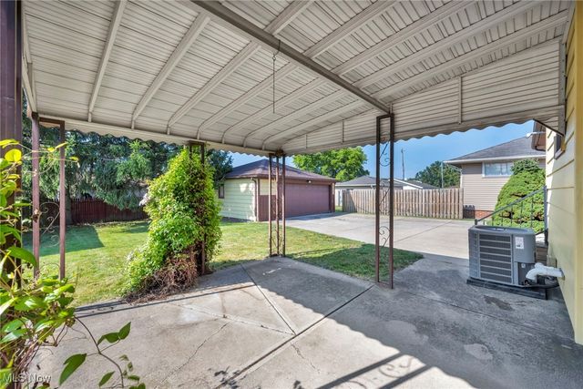 15708 Rowena Avenue, Maple Heights, OH 44137