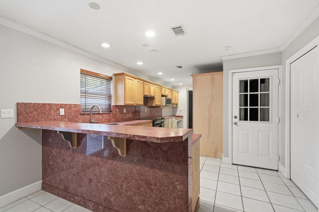 417 NW Sherry Circle, Fort Walton Beach, FL 32548