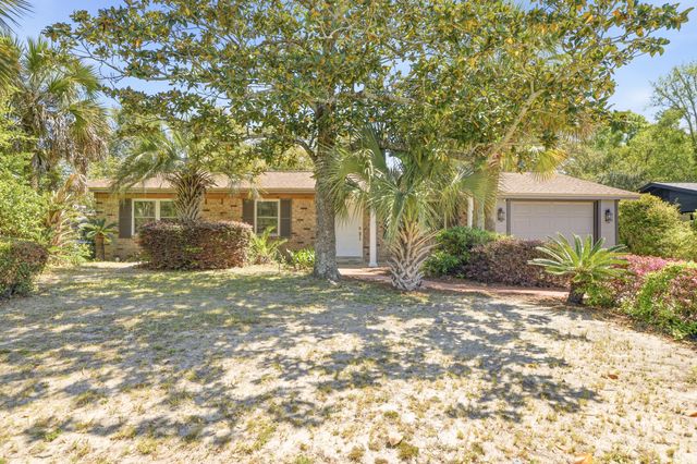 417 NW Sherry Circle, Fort Walton Beach, FL 32548