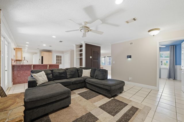 417 NW Sherry Circle, Fort Walton Beach, FL 32548