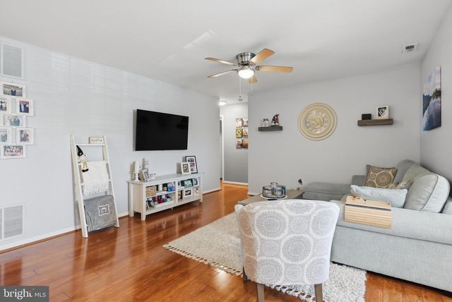 19 HARROGATE CT, Sewell, NJ 08080