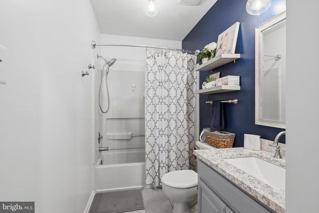 19 HARROGATE CT, Sewell, NJ 08080