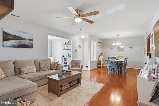 19 HARROGATE CT, Sewell, NJ 08080