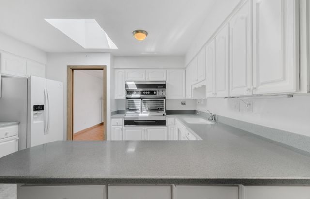 9712 S Kolmar Avenue, Oak Lawn, IL 60453