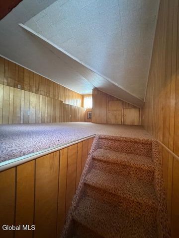 33 Cromer Avenue, Schenectady, NY 12304