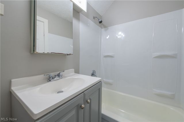 3392 W 91st Street, Cleveland, OH 44102
