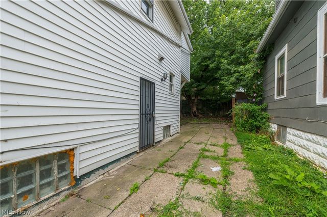 3392 W 91st Street, Cleveland, OH 44102