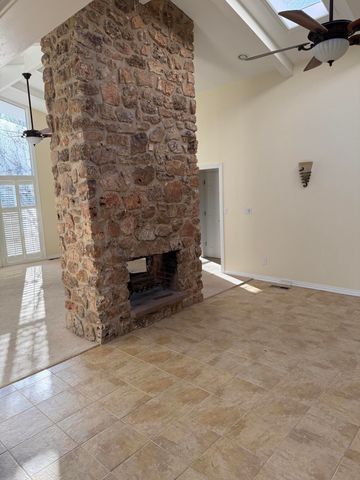 1008 Quail Creek Drive, Miami, OK 74354