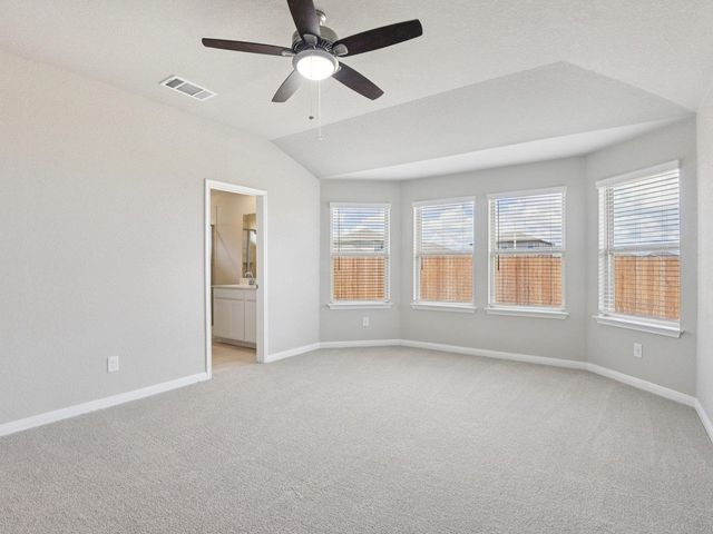 133 Sleep HOLW, Jarrell, TX 76537