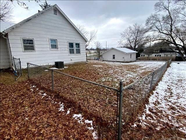 63 Logan Street, Leavenworth, KS 66048