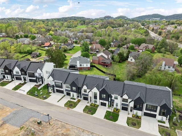 112 Shadow Springs Dr, Brentwood, TN 37027