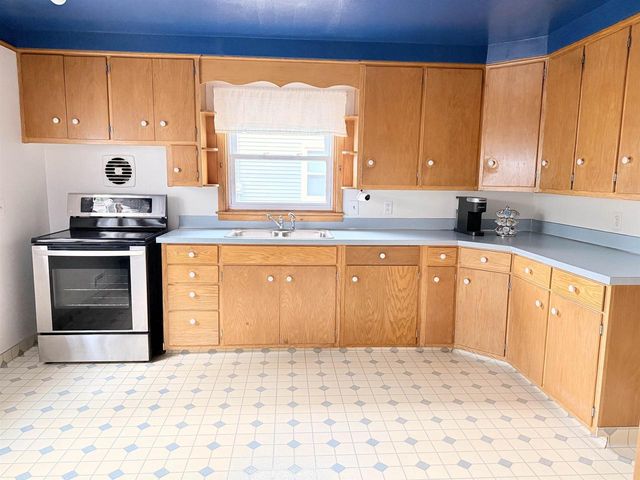 619 E BYRD STREET, Appleton, WI 54911