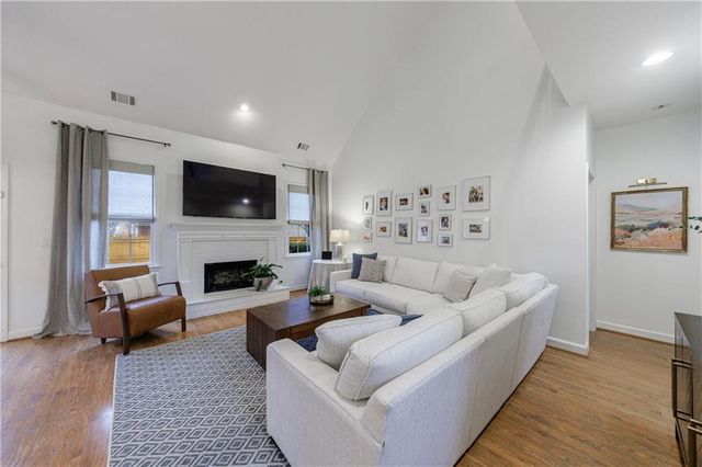 2060 Monroe Drive, Alpharetta, GA 30004