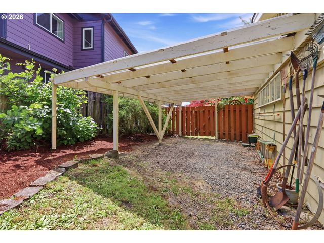 3025 HARRIS St, Eugene, OR 97405