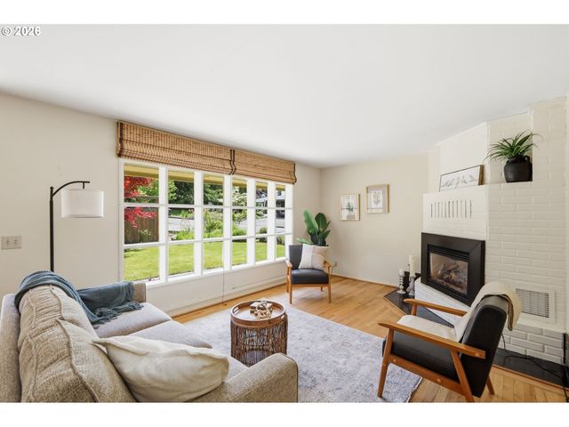 3025 HARRIS St, Eugene, OR 97405