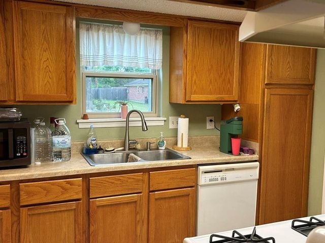 16319 Pitch Pine Drive, Houston, TX 77070