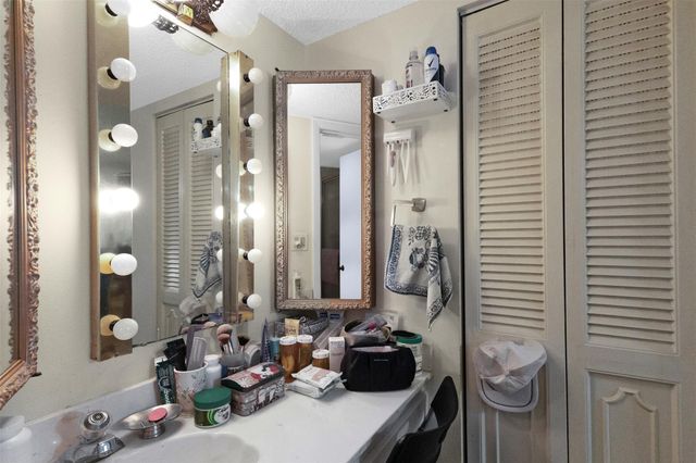 3910 Inverrary Blvd 301B, Fort Lauderdale, FL 33319