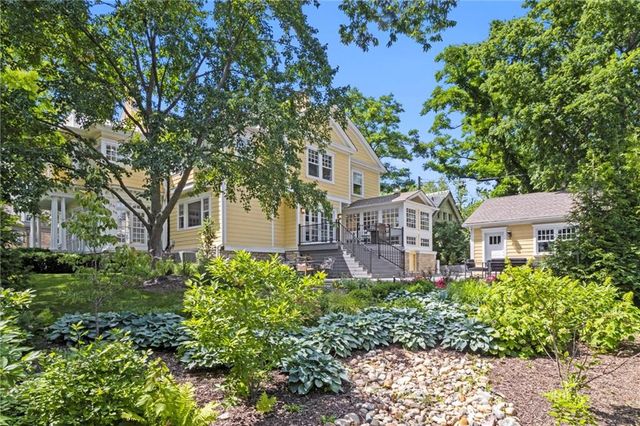 4525 Kenwood Avenue, Kansas City, MO 64110