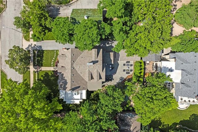 4525 Kenwood Avenue, Kansas City, MO 64110