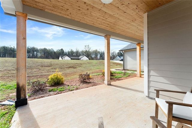 188 Fairview Meadows Drive, Demorest, GA 30535