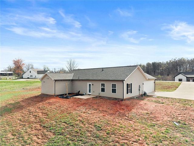 188 Fairview Meadows Drive, Demorest, GA 30535