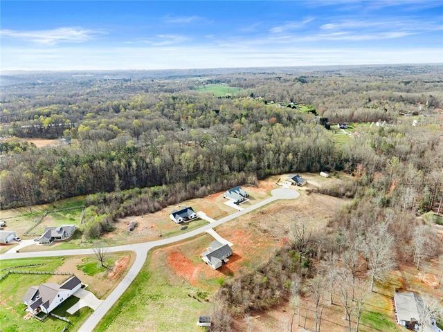 188 Fairview Meadows Drive, Demorest, GA 30535