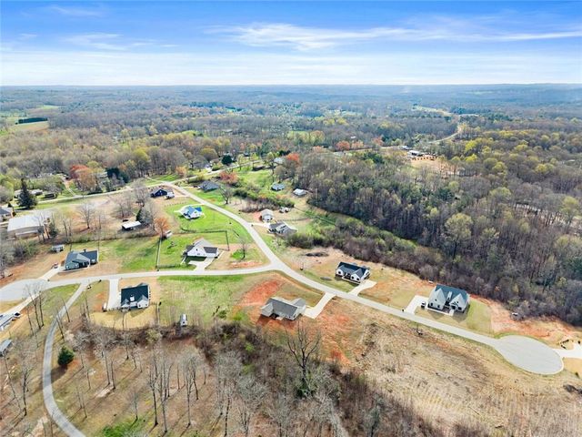 188 Fairview Meadows Drive, Demorest, GA 30535